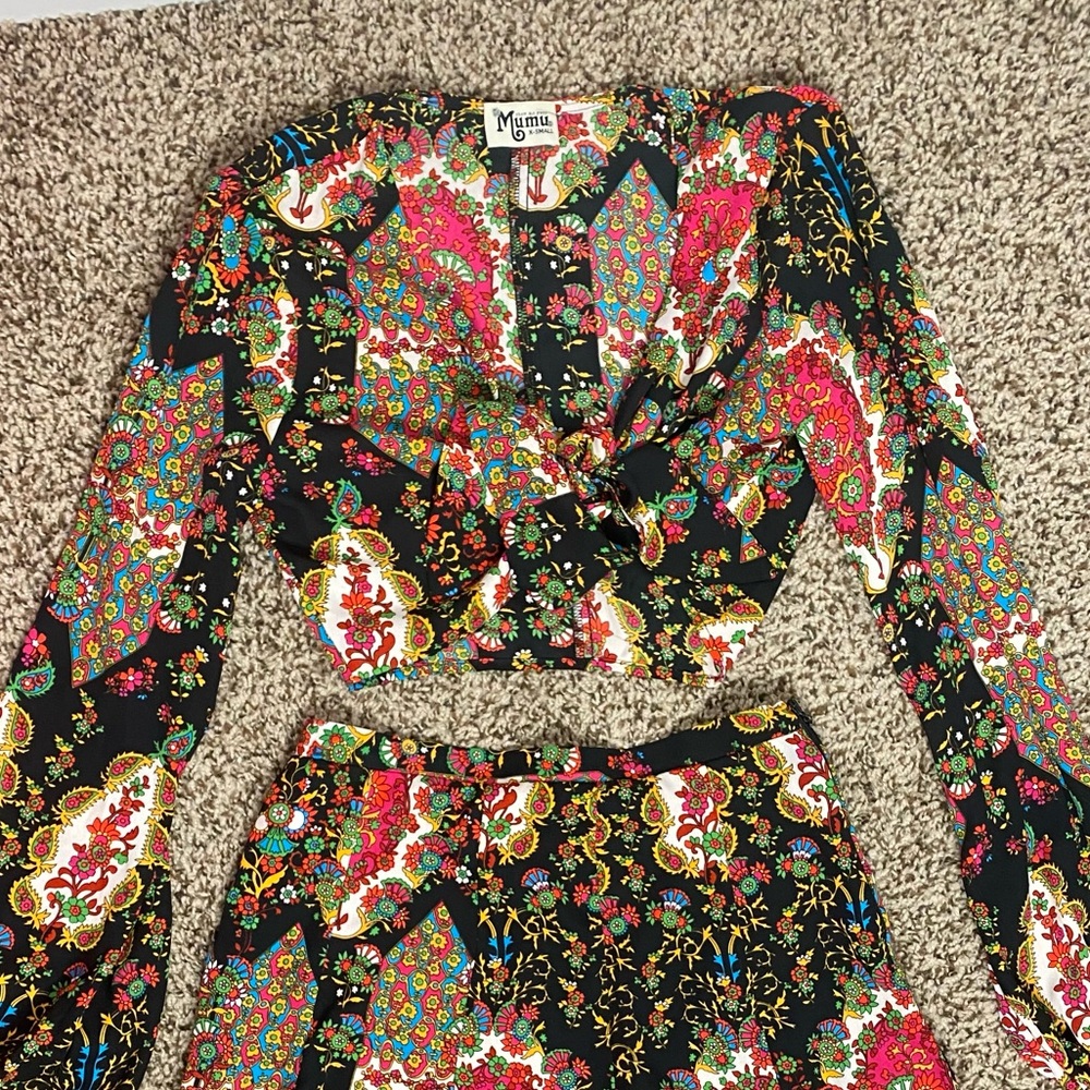 🎉HP🎉SHOW ME YOUR MUMU MERRY MERIGOLD CROP TOP - Picture 6 of 7